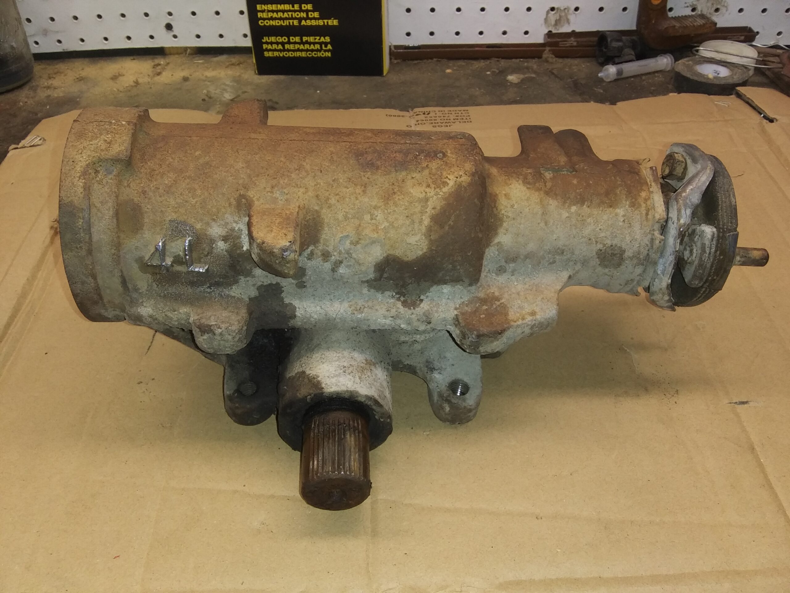 Steering box before dis-assembly and cleaning